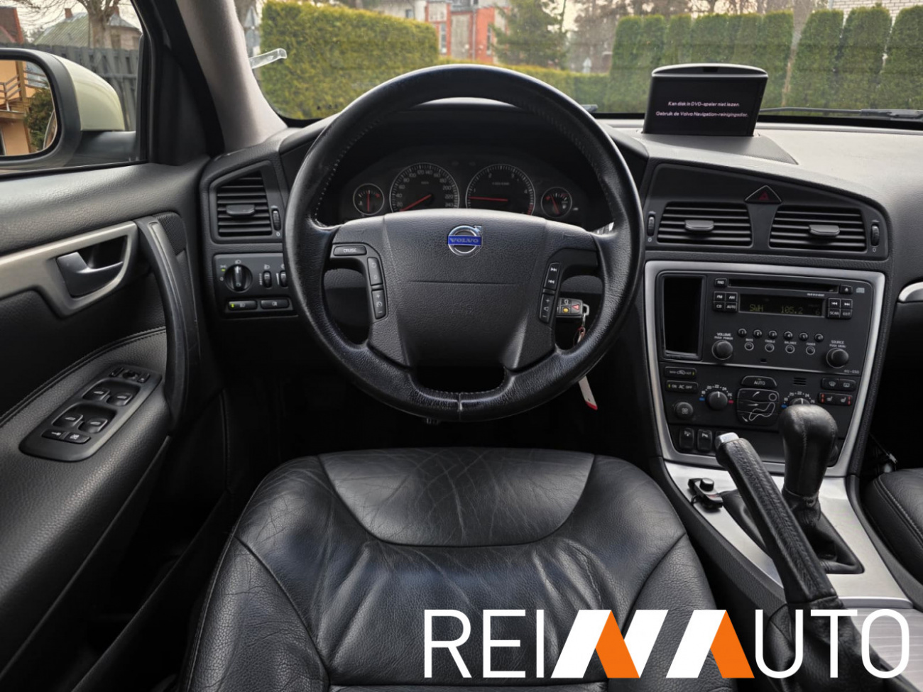 Volvo V70 Willow Green