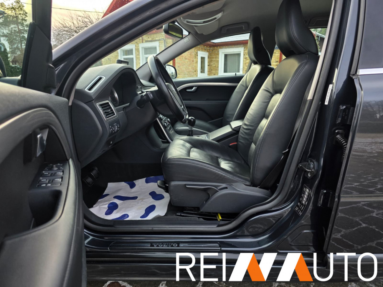 Volvo V70 Momentum D3