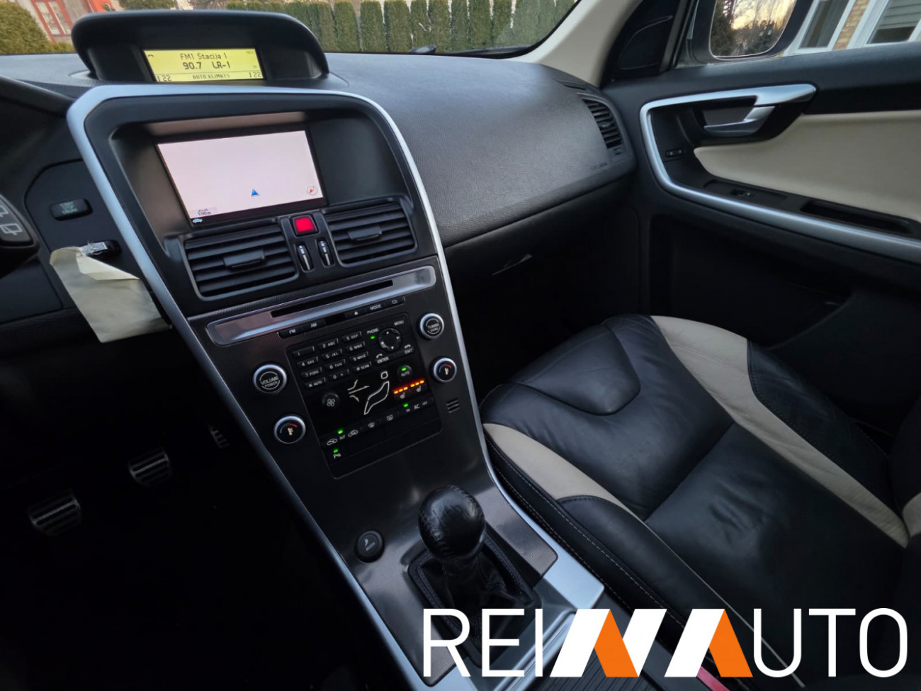 Volvo XC60 R-Design DRIVe