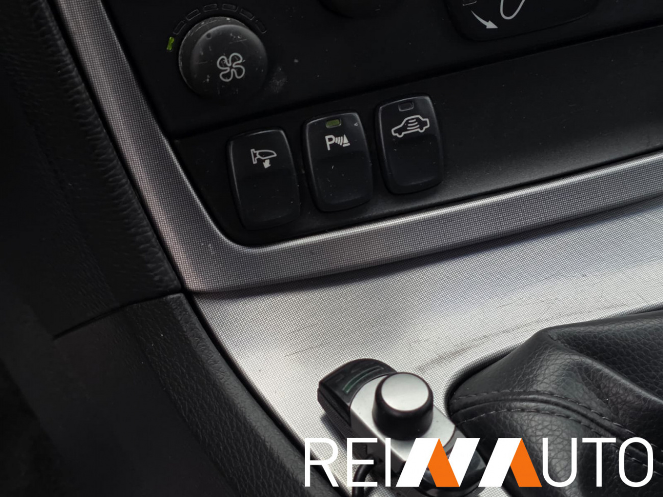 Volvo V70 Willow Green