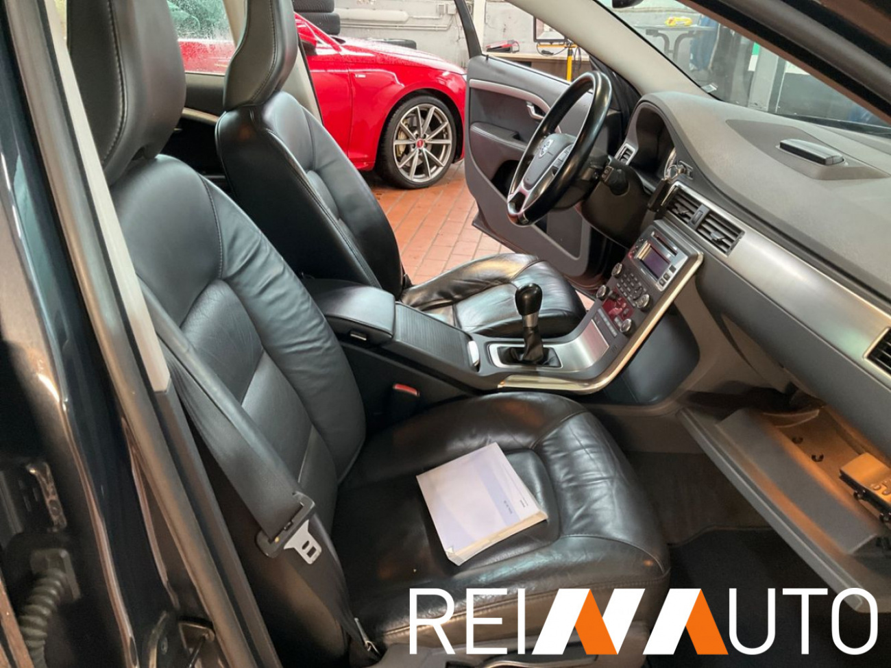 Volvo V70 Momentum D3