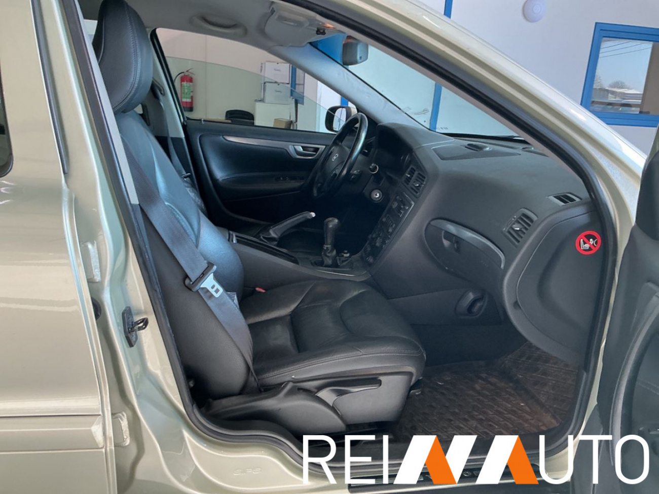 Volvo V70 Willow Green