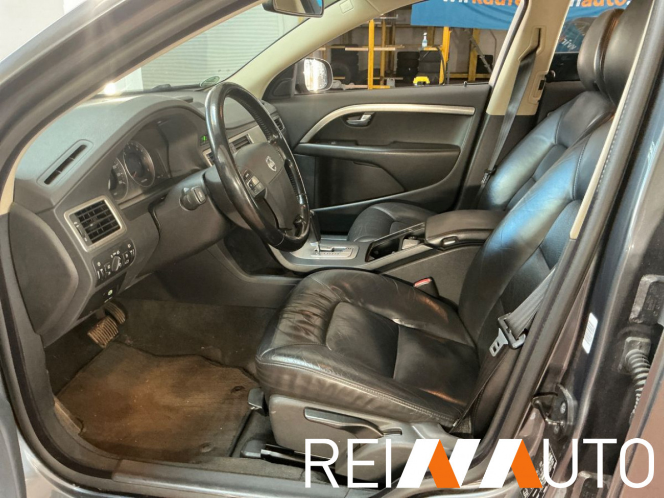 Volvo V70 Momentum Bk