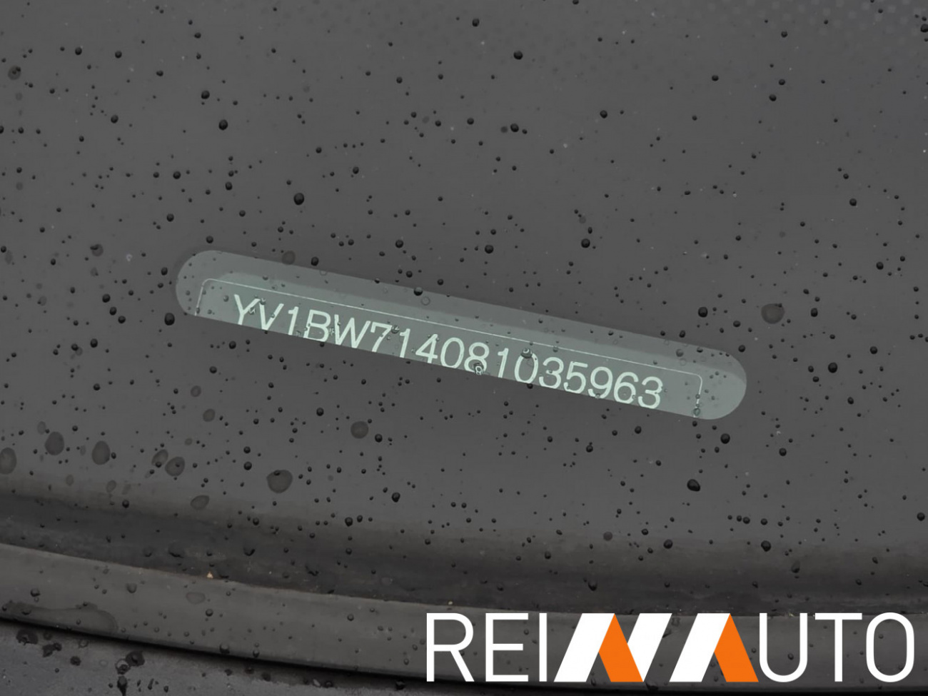 Volvo V70 Momentum Grijs