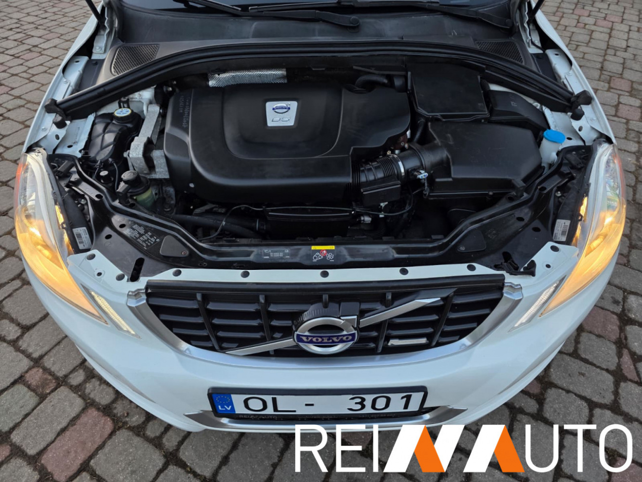 Volvo XC60 R-Design DRIVe