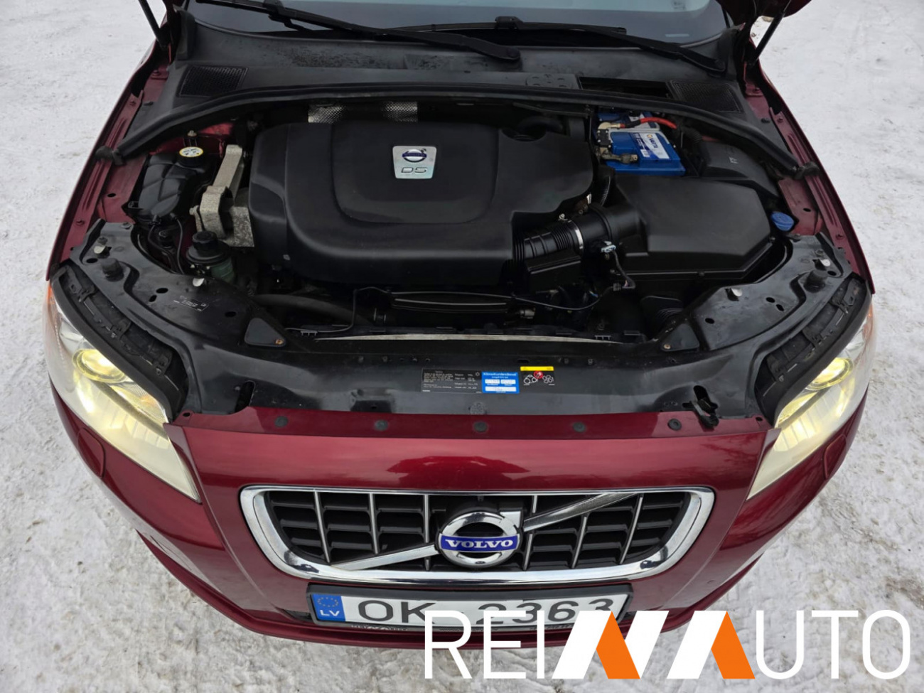 Volvo V70 Summum Cherry