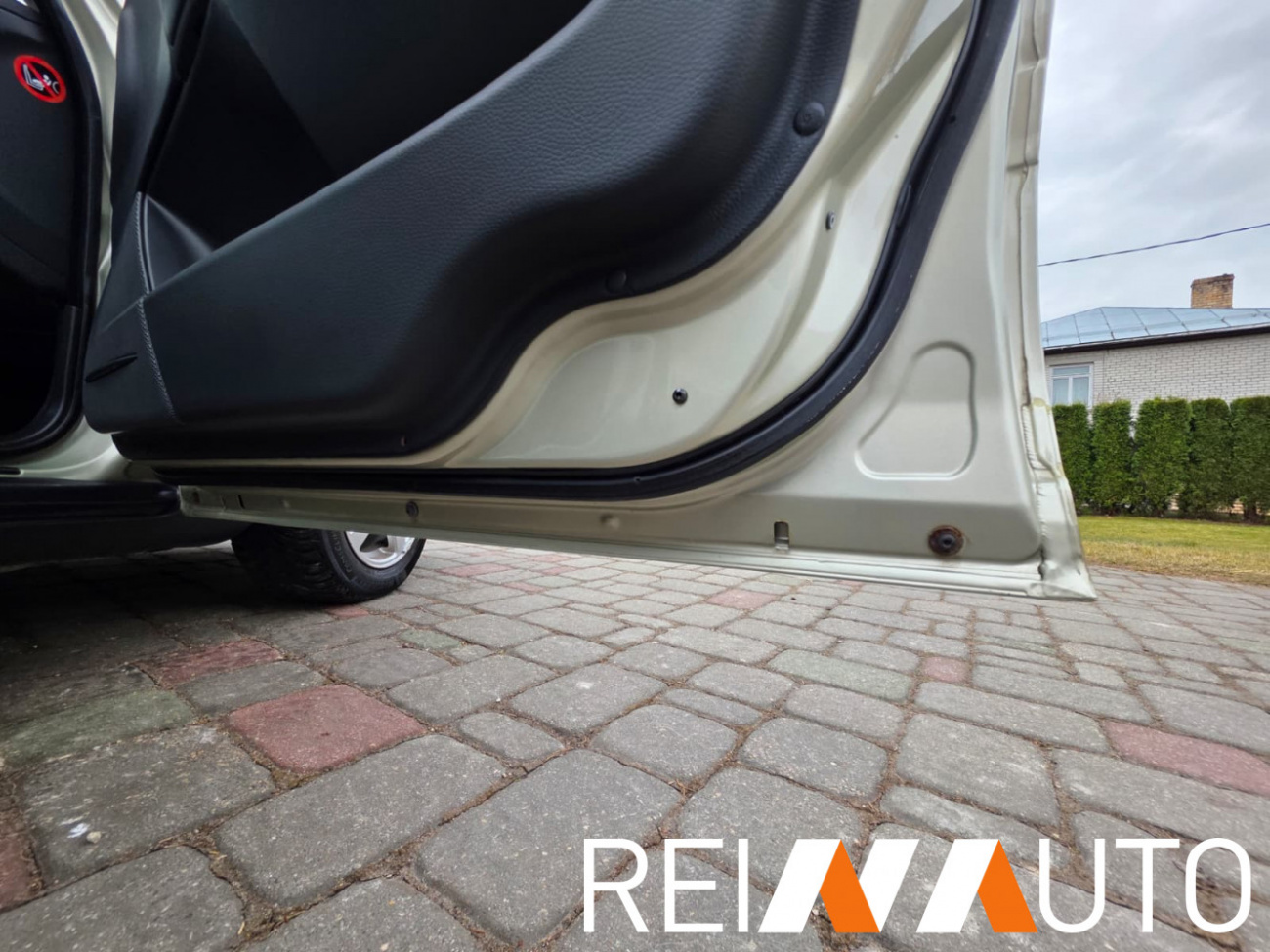 Volvo V70 Willow Green