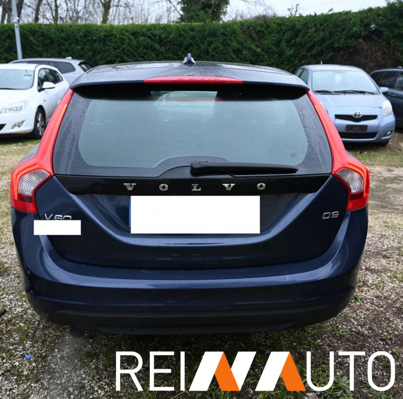 Volvo V60 Momentum D3