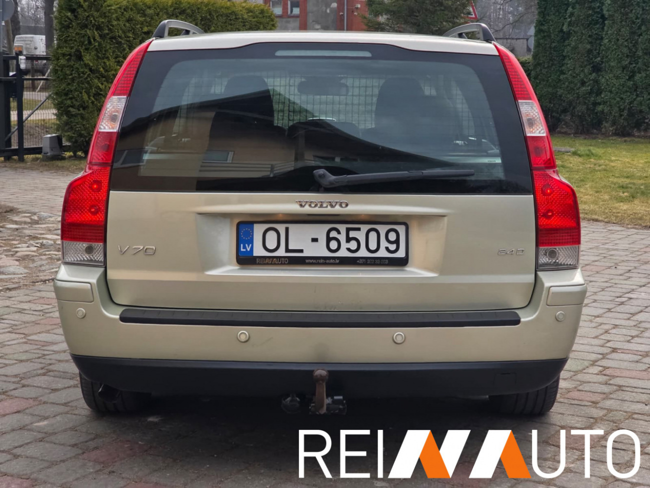 Volvo V70 Willow Green
