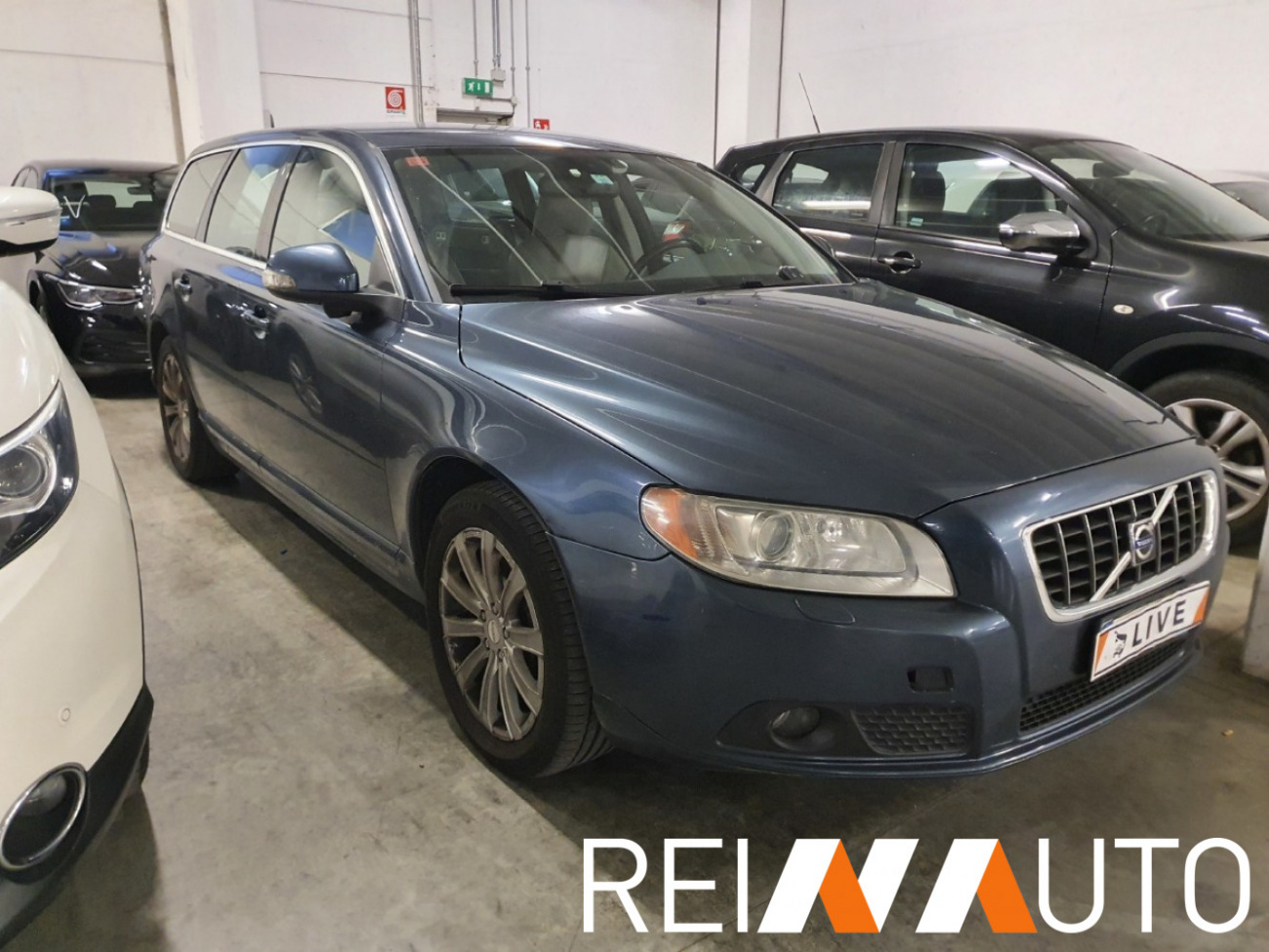 Volvo V70 Summum D5