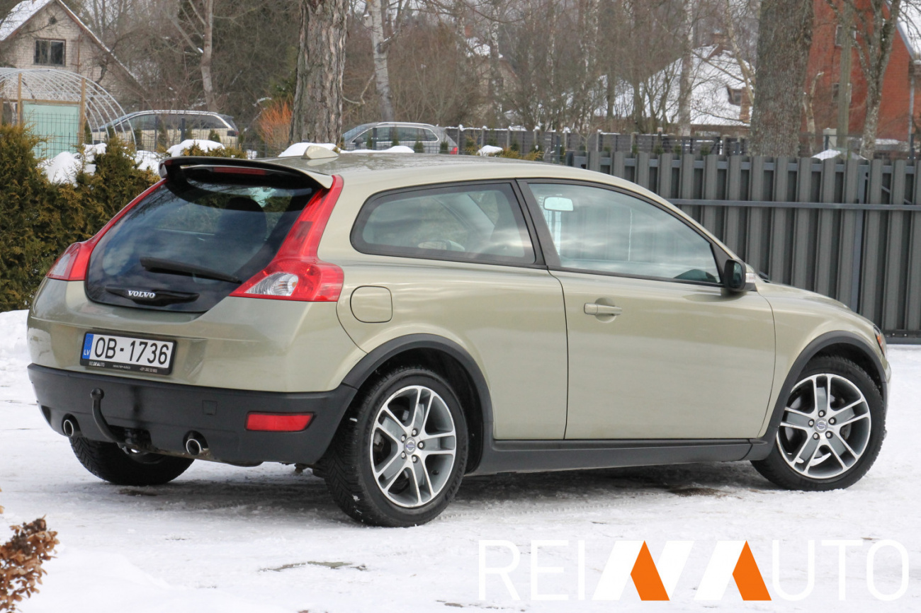 Volvo C30 Willow Green