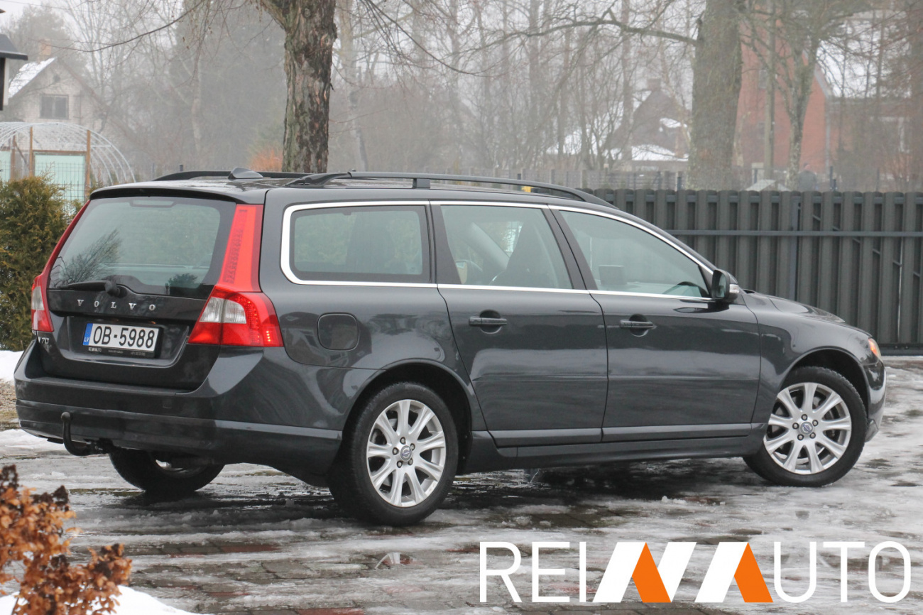 Volvo V70 Summum D5