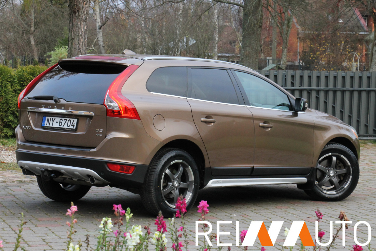 Volvo XC60 Summum D5