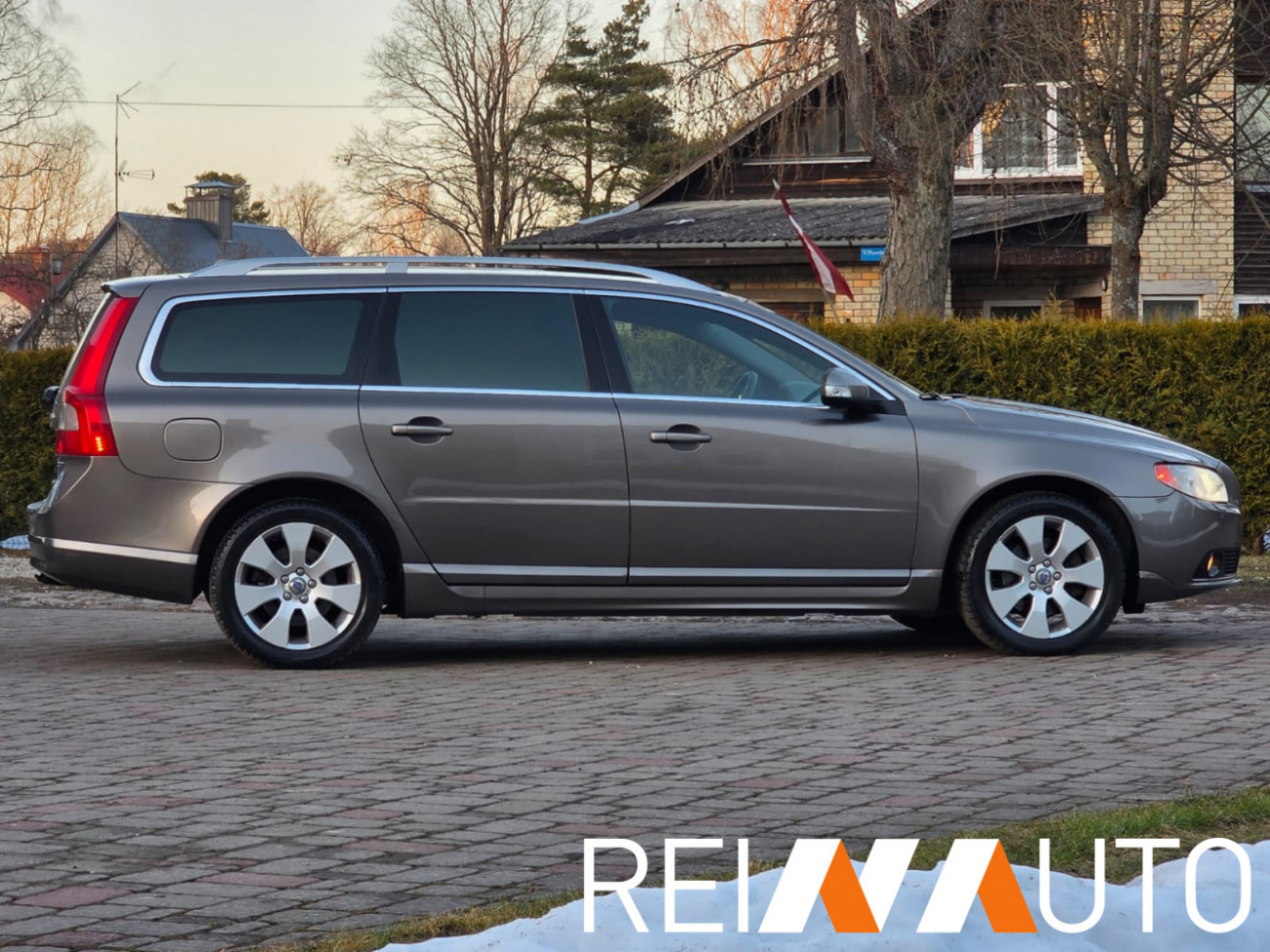 Volvo V70 Summum
