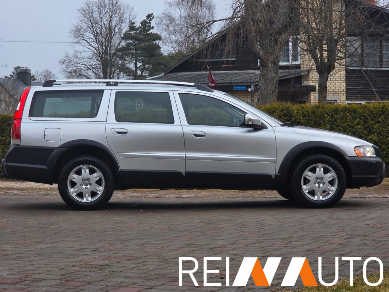 Volvo XC70 Momentum AWD