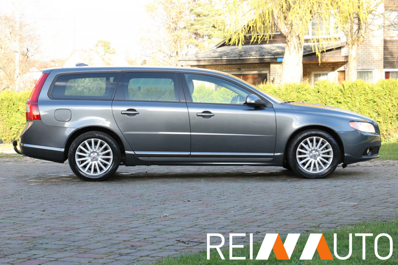 Volvo V70 D5 Momentum Aut