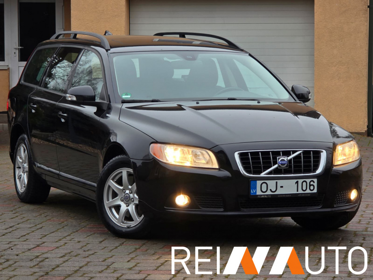 Volvo V70 Momentum D5