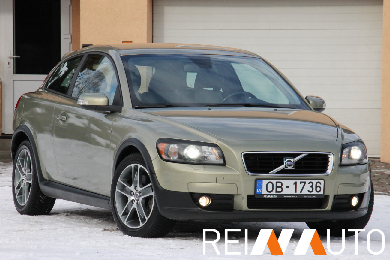 Volvo C30 Willow Green