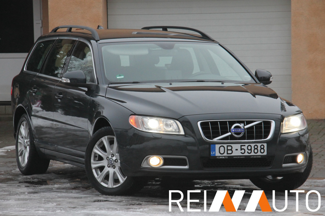 Volvo V70 Summum D5