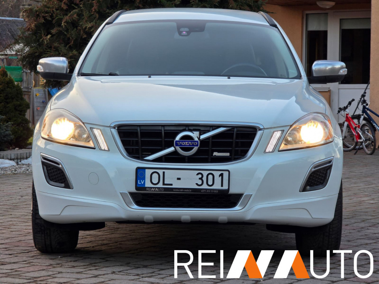 Volvo XC60 R-Design DRIVe