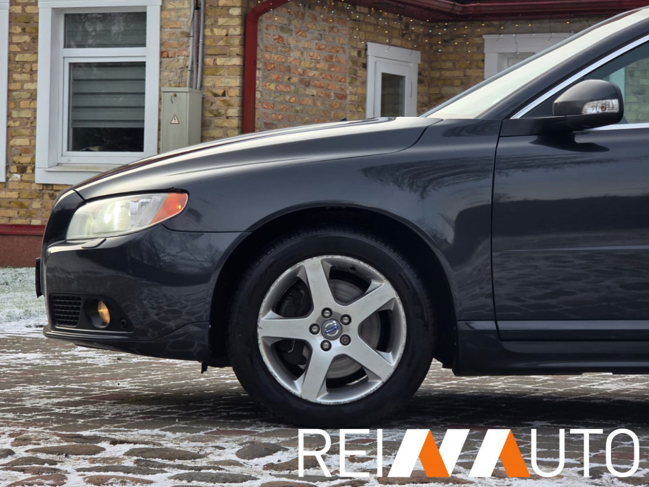 Volvo V70 Momentum D3